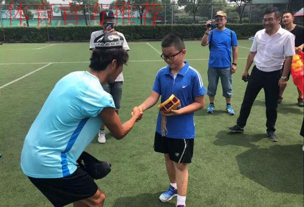 2018中甲故事 | 中甲不止座次，还有爱和分享